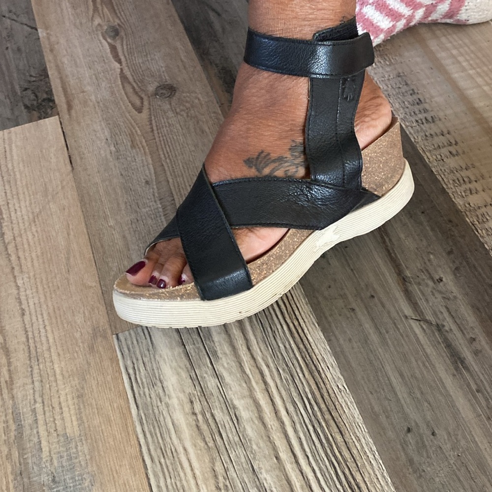 Fly London Black strappy sandals